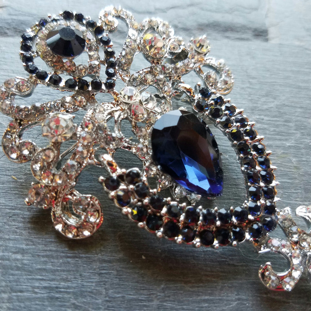 Dangling Dark Navy Ornate Brooch