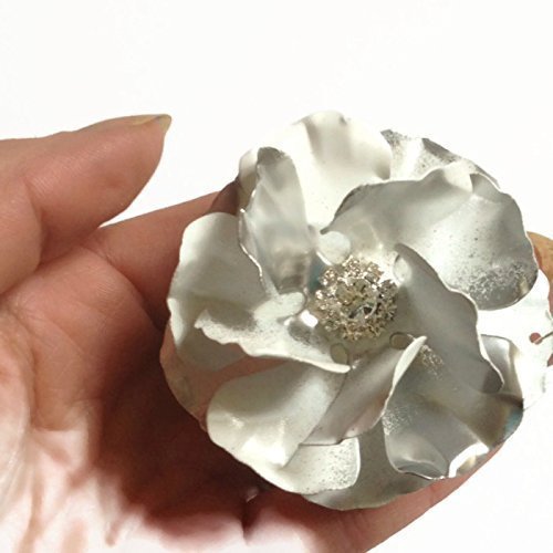 Victorian White and Silver